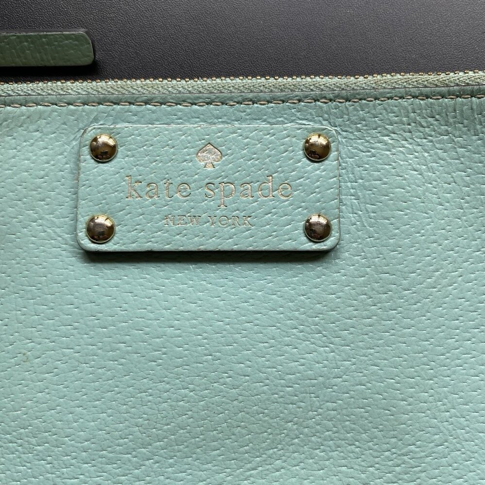 KATE SPADE Robins Egg Blue Pebbled Leather Wristlet Pouch Clutch Wallet - Picture 2 of 8